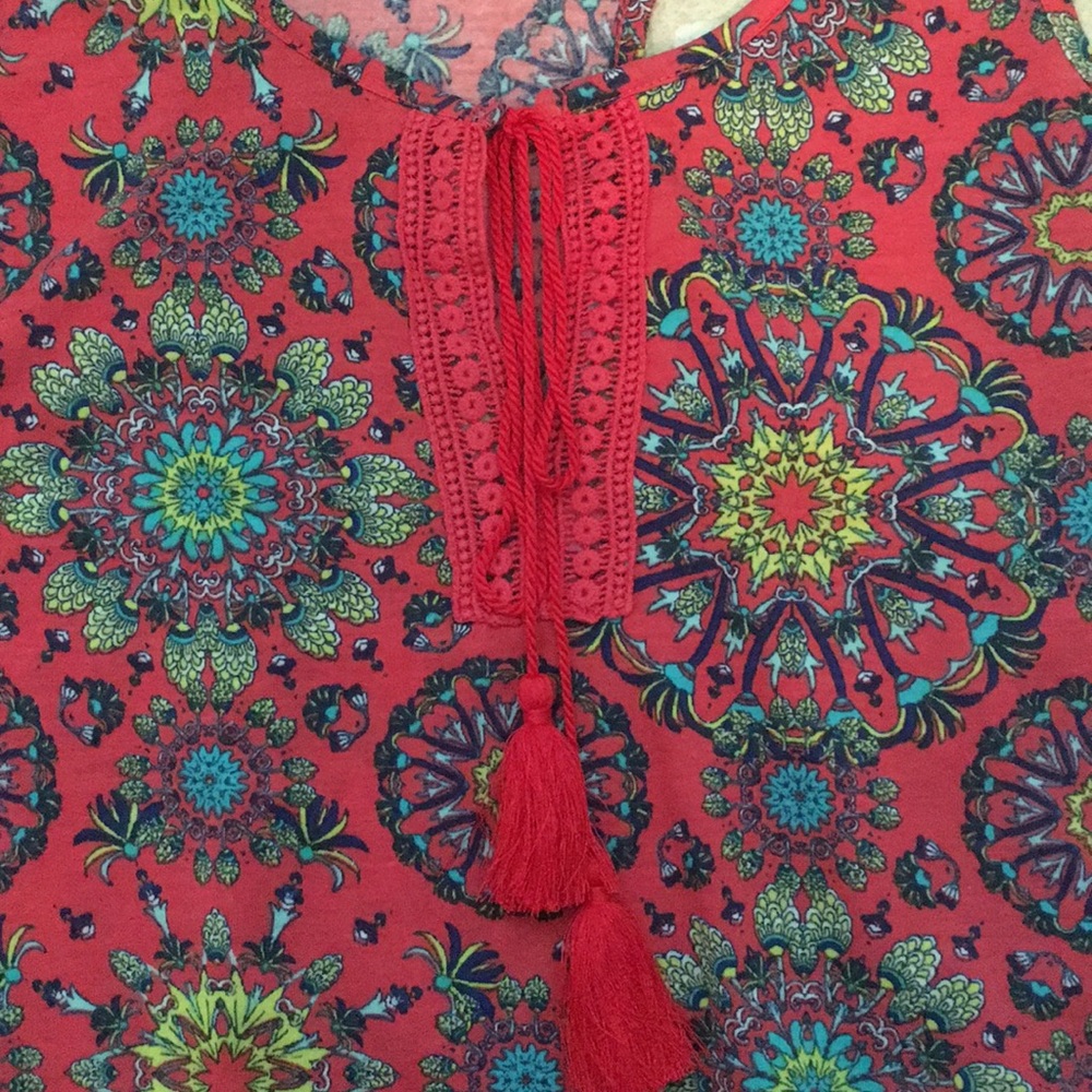 Shirt - Picture 2 of 4